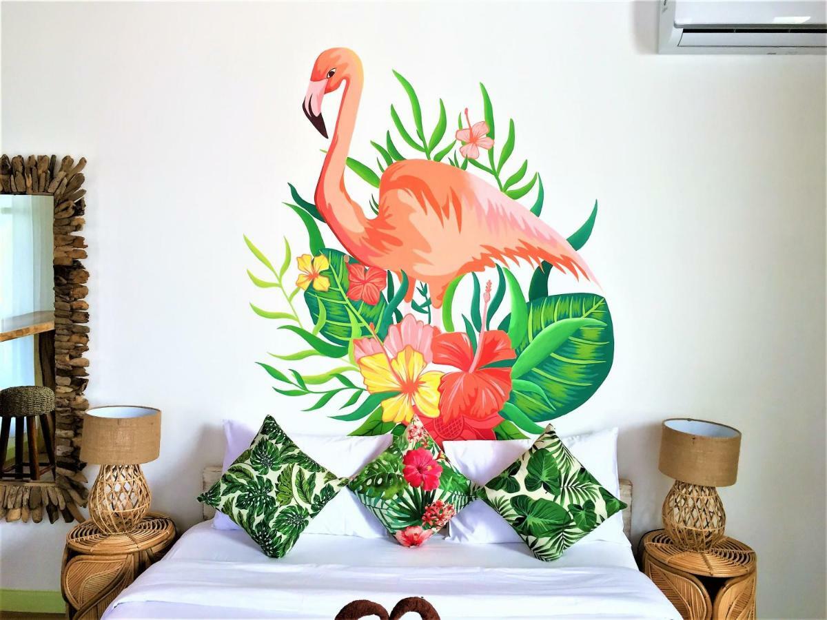 ホテル Flamingo ギリ・トラワンガン エクステリア 写真
